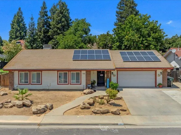 261 Fairbanks Ave, Sanger, CA 93657