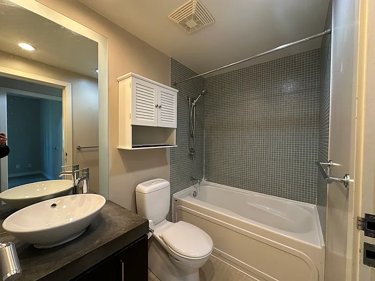 638 Beach Cres #706 — Photo 10