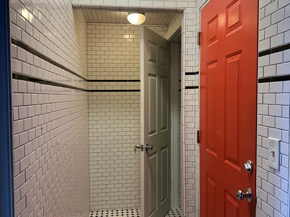 259 Webster St #1, Boston, MA 02128