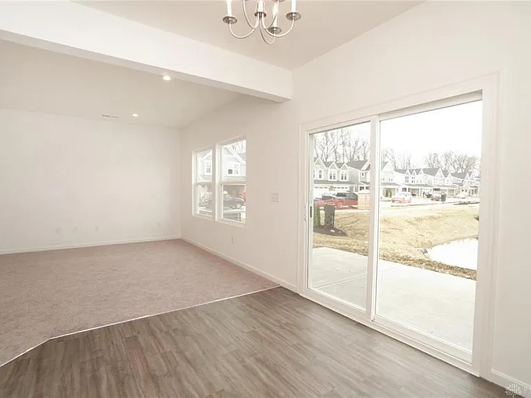 1500 Summerview Ln — Photo 9