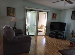 251 Country Ln, Plant City, FL 33565
