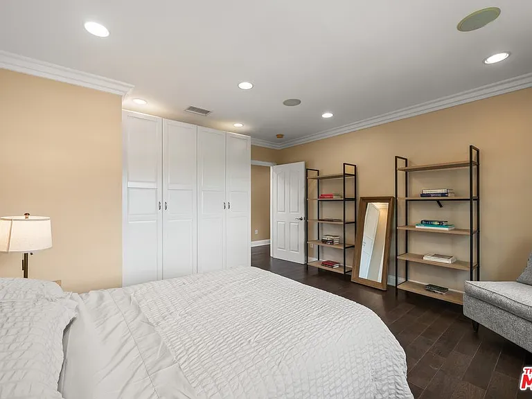 9023 Alto Cedro Dr — Photo 58