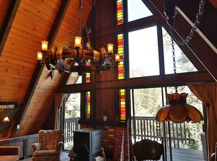 1216 Azalea Dr, Pine Mountain Club, CA 93222