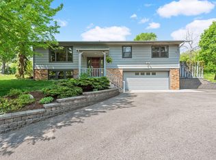 110102 Friendship Ln, Chaska, MN 55318