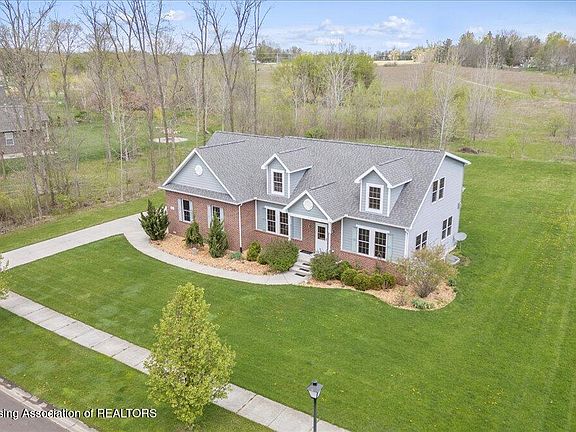 4th image of 4580 Dimond Way