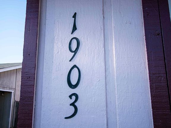 2nd image of 1901 Comstock Dr