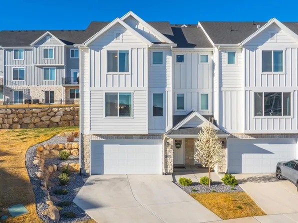 1022 W Shadow Brook Ln, Lehi, UT 84043