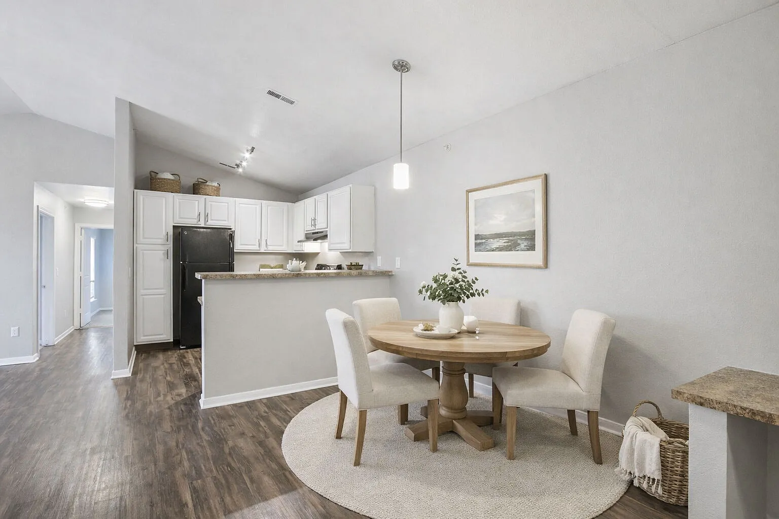 City View Farm Apartments — Photo 2