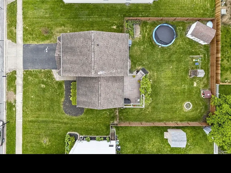 9053 Longstone Dr — Photo 1