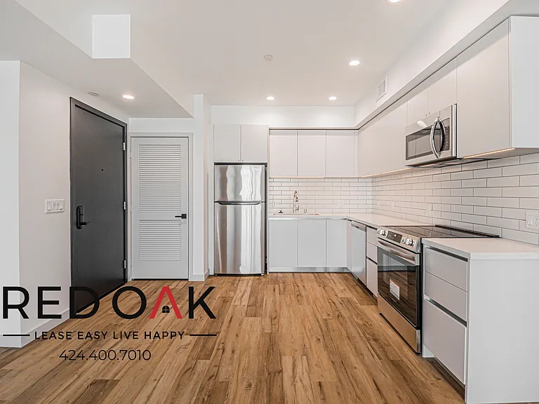 1240 Magnolia Ave #307 — Photo 2