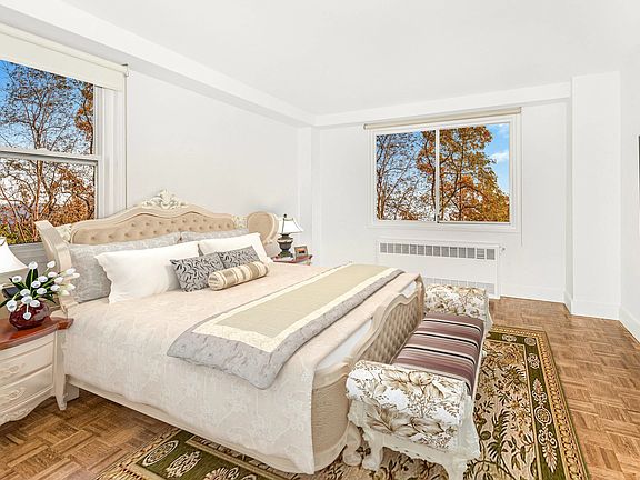 4th image of 2575 Palisade Ave APT 3L