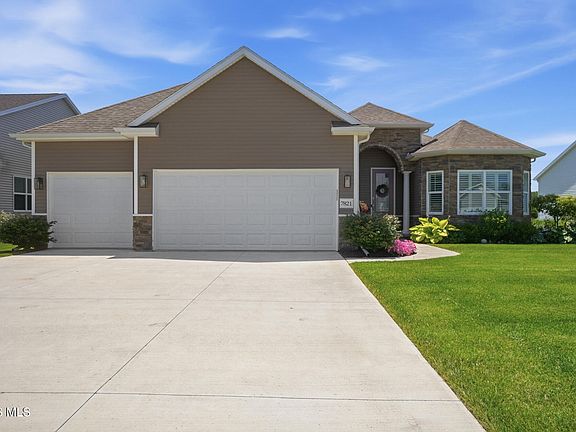2nd image of 7821 Honey Crisp Ct