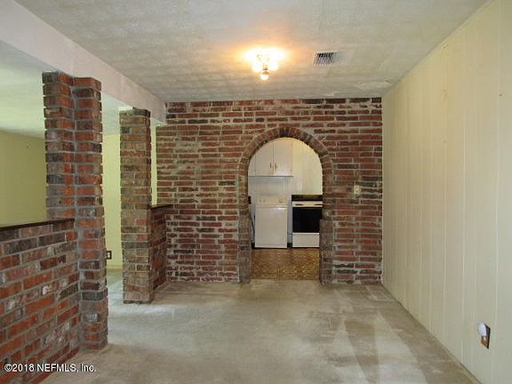 4th image of 564 E 56th St