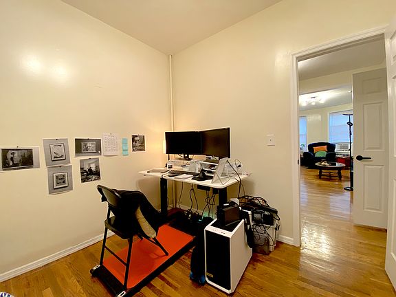 5th image of 983 Rogers Ave #1