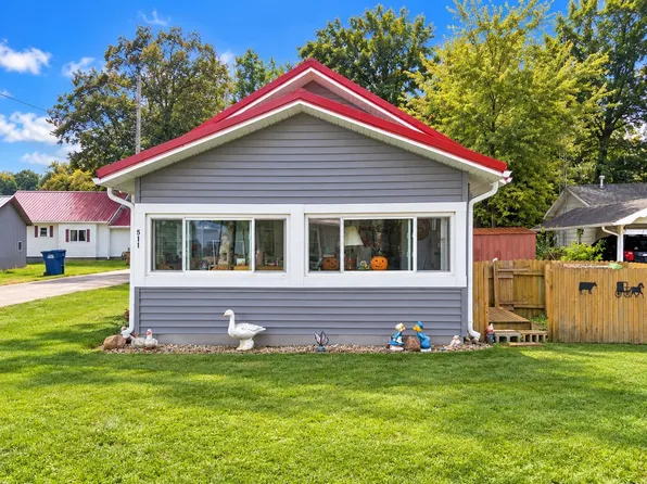 511 W Shutt Ave, Silver Lake, IN 46982