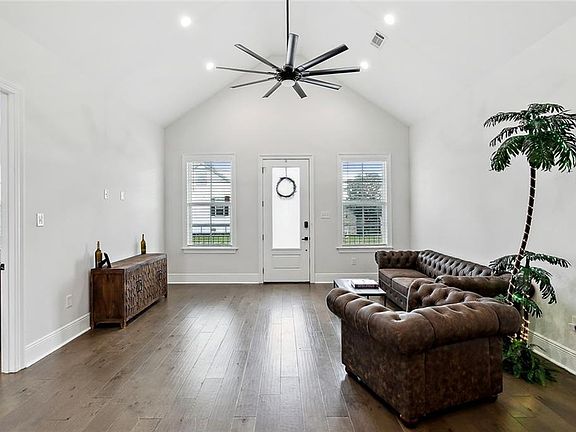 4th image of 3604 Blanchard Dr