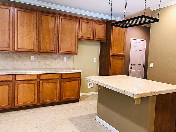 5th image of 2030 Sierra View Cir Unit 2
