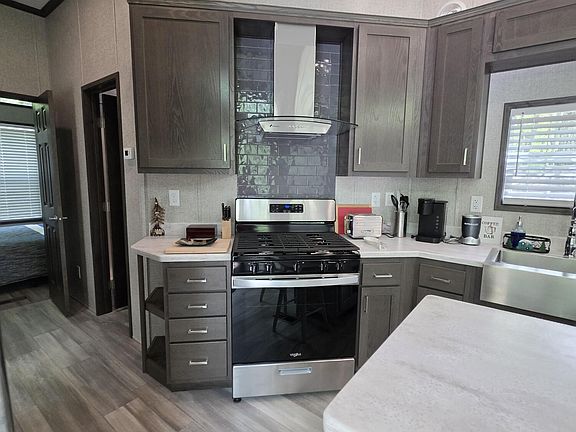 4th image of 107 Redwood Ln