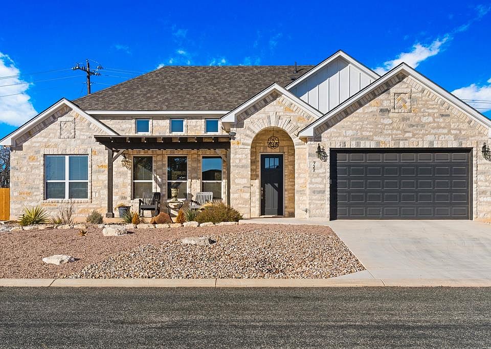 1st image of 722 Shumard Ln