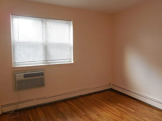 Rented by Horowitz Real Estate | media 43