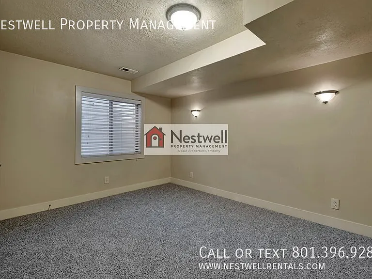 1327 E Urbandale Ln — Photo 19