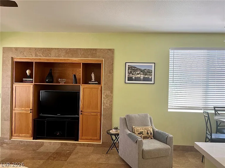 340 Jacaranda Arbor St — Photo 11