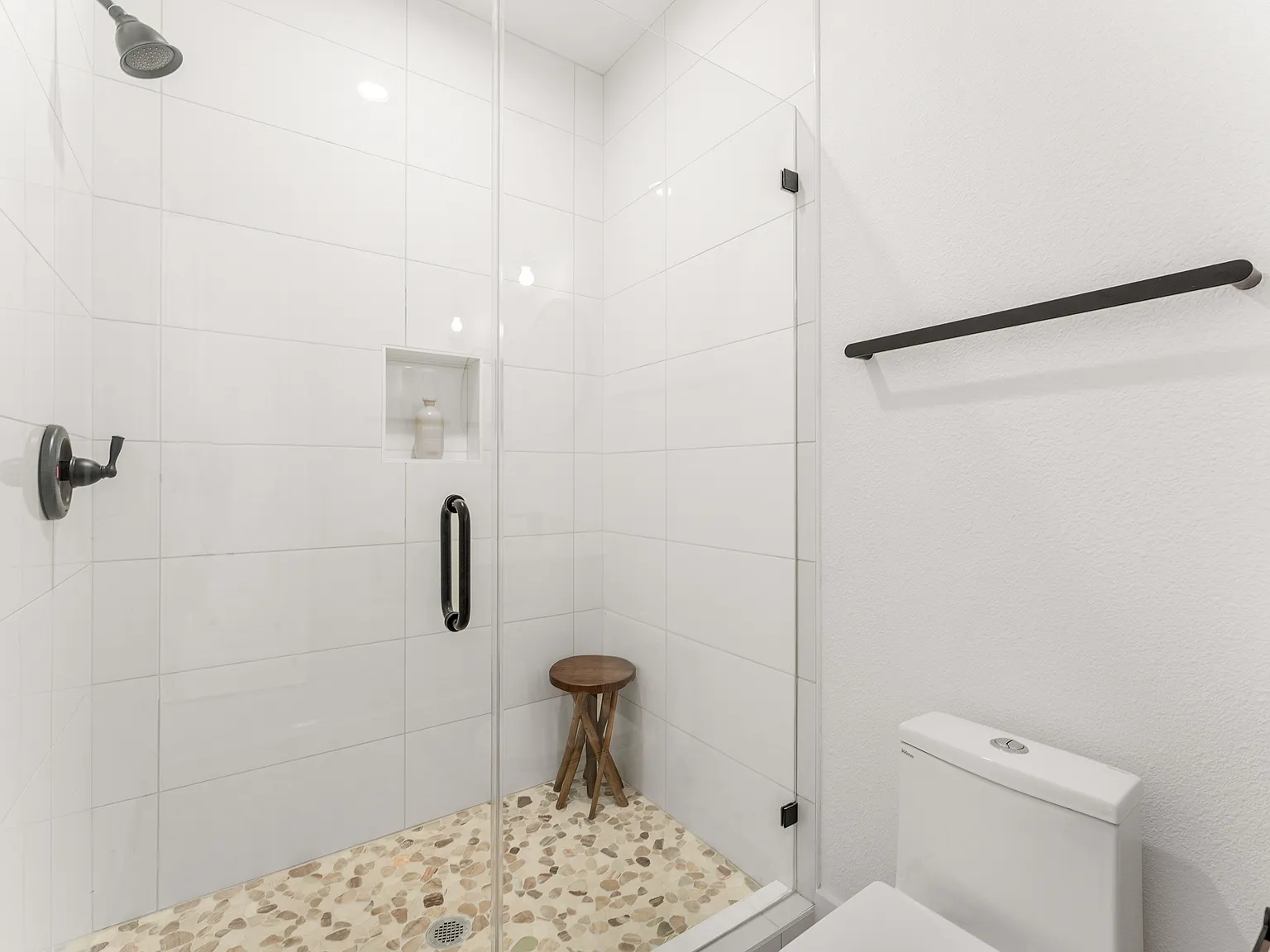 2 bed, 2.5 bath, 1403 sqft, $2,950 — Photo 3