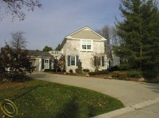 41650 Onaway Ct, Northville, MI 48167