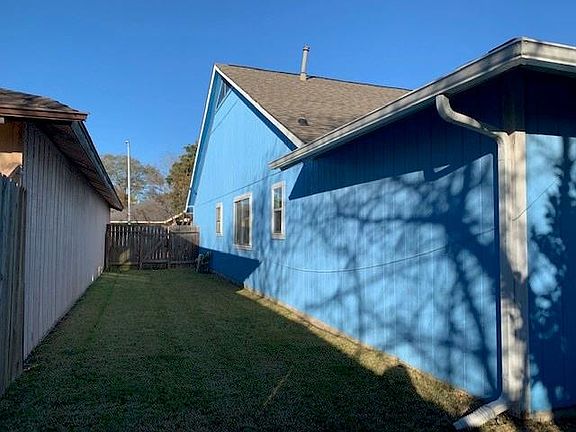 3rd image of 11315 Bayou Place Ln
