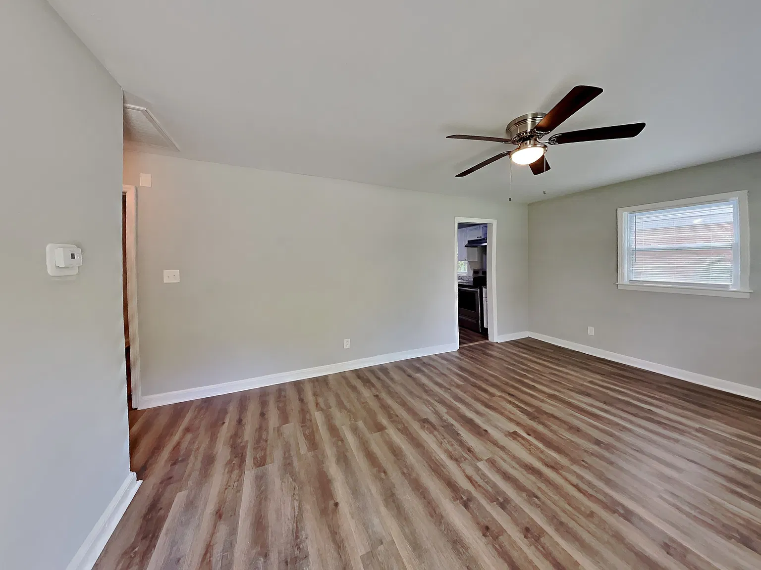 505 Sinclair St — Photo 3