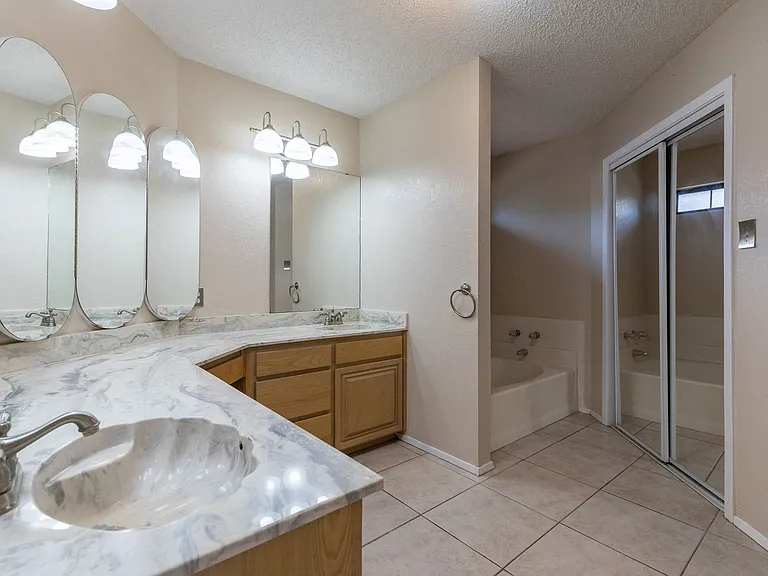 2250 Rim Rock Rd — Photo 27