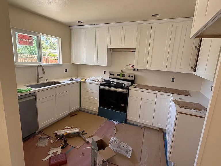553 Waite Ave — Photo 2