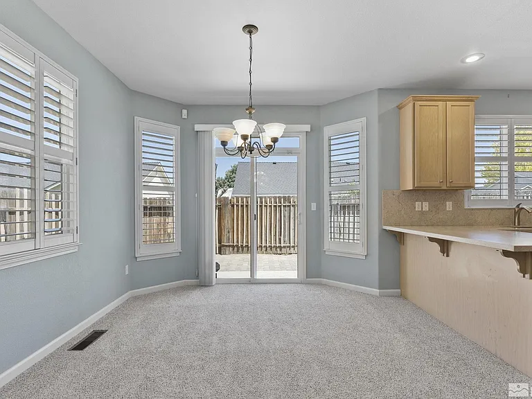 1370 Chichester Dr — Photo 7
