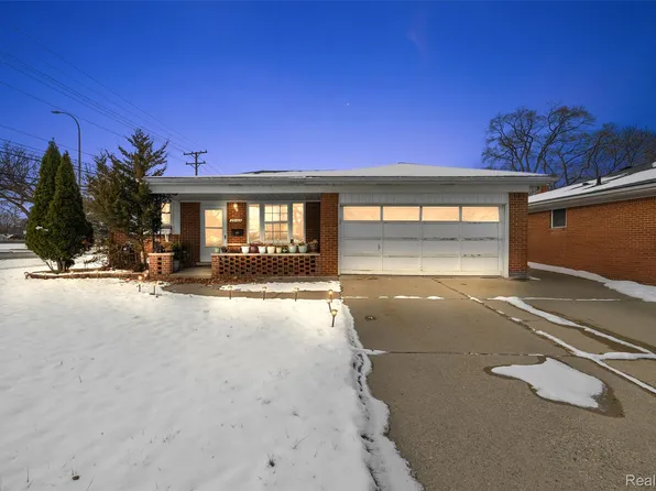 29105 Palomino Dr, Warren, MI 48093