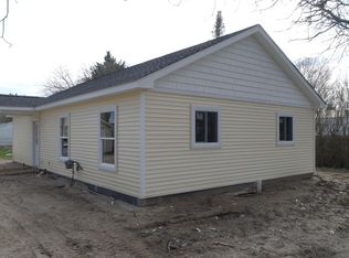 5772 Iroquois Dr, Howell, MI 48843