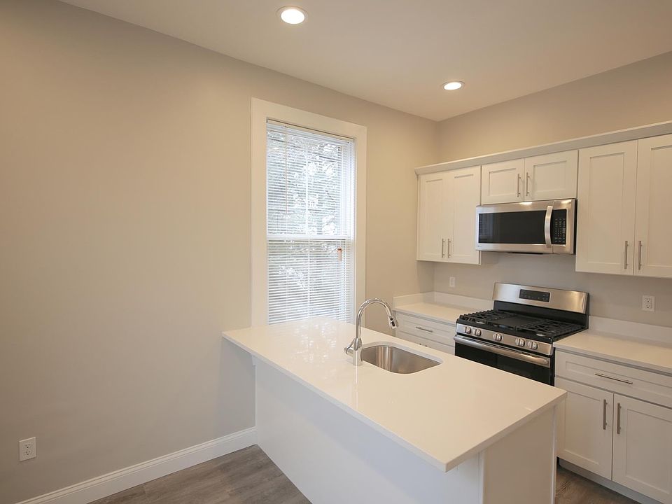 1st image of 79 Lloyd Ave #Ave77b