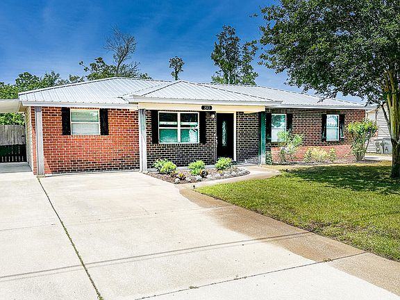 3rd image of 810 Alabama Ave