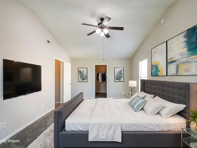 10916 Firefly Ct — Photo 11