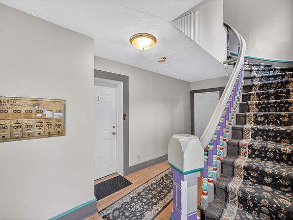 4th image of 658 18th St