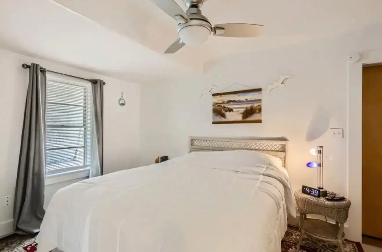 3 bed, 2437 sqft, $1,600 — Photo 3