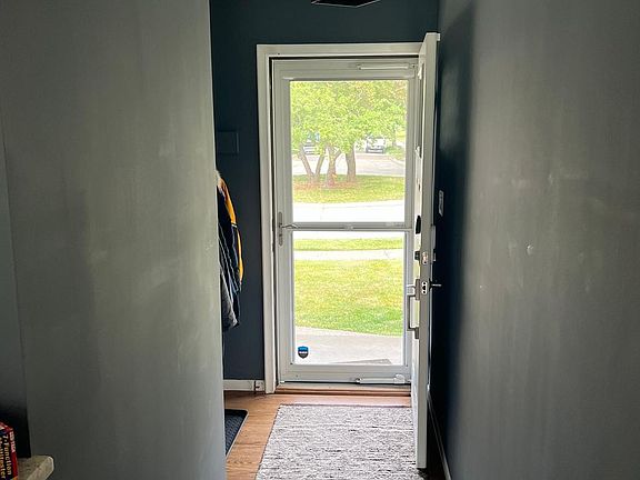 5th image of 722 Fairway Dr