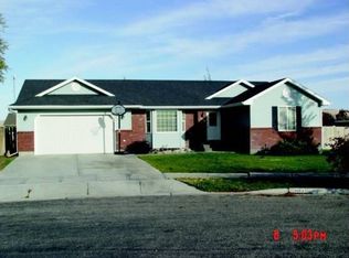 3653 S Hidden Hvn, Ammon, ID 83406