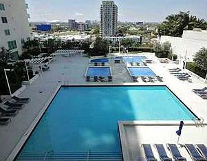 3rd image of 1800 N Bayshore Dr APT 1406