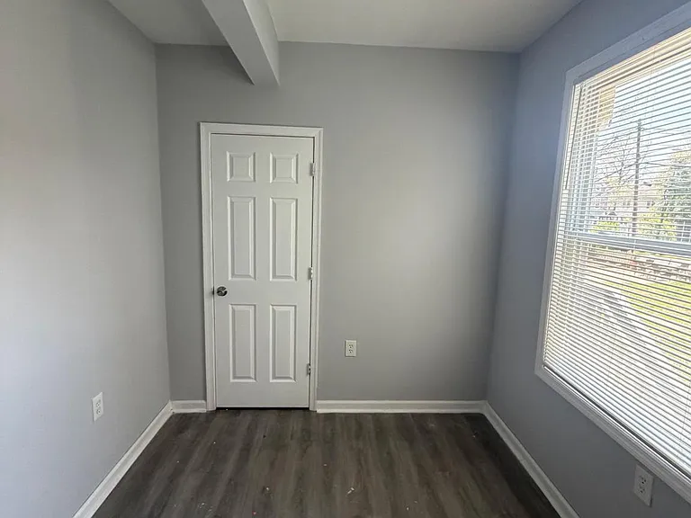 102 Ridgway St #1 — Photo 12