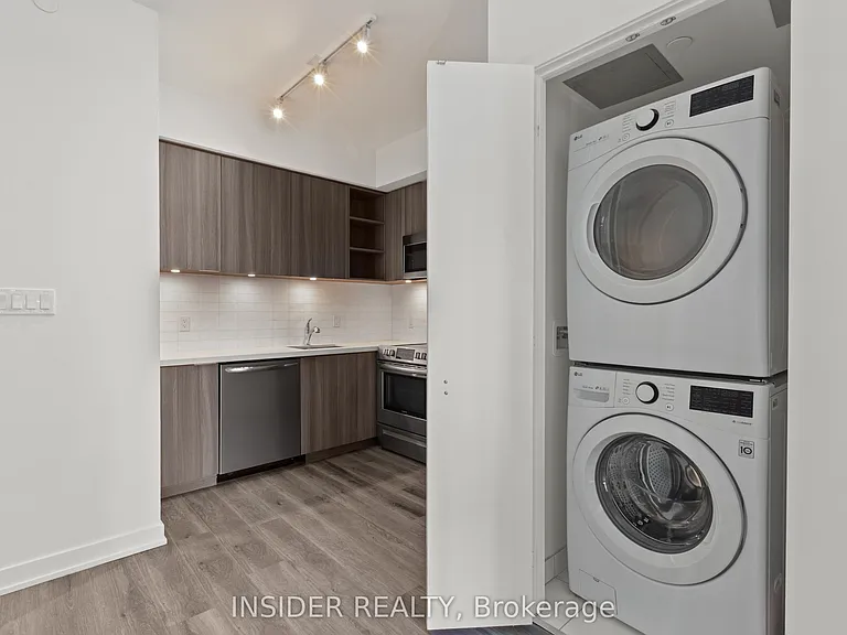 30 Ordnance St #703 — Photo 8