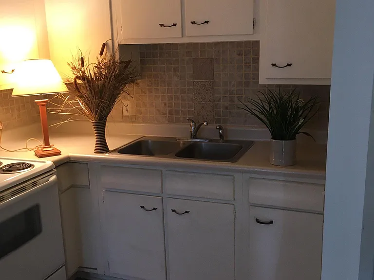 93 Woodin Rd — Photo 15
