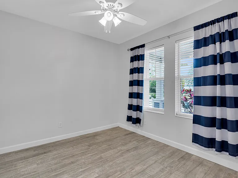 11790 Forest Park Cir — Photo 12