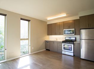 1313 SE Lambert St APT 203, Portland, OR 97202