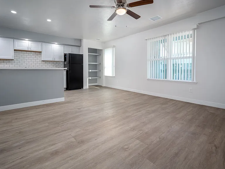 Aspen Place Apartments - June Rent FREE: Move-In by 6/15! — Photo 17
