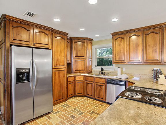 5th image of 11573 Carlene Dr